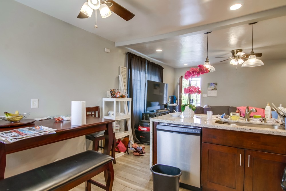 Virtual tour photo 20 of 41 for 4255 Altadena Ave