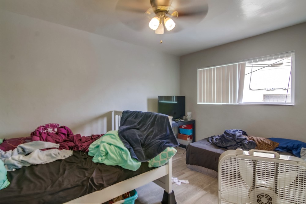 Virtual tour photo 21 of 41 for 4255 Altadena Ave