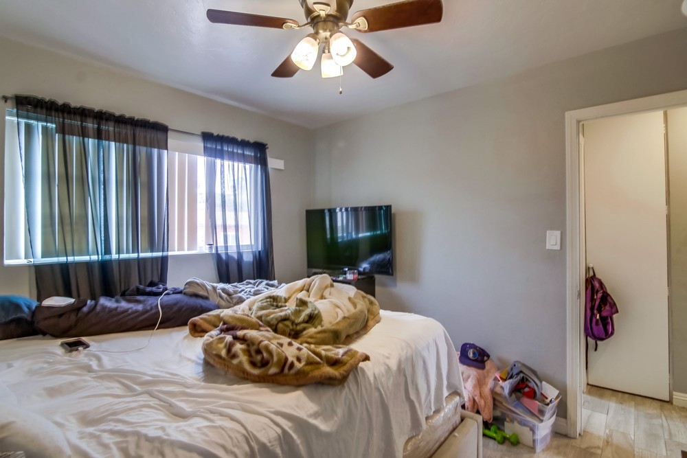 Virtual tour photo 24 of 41 for 4255 Altadena Ave
