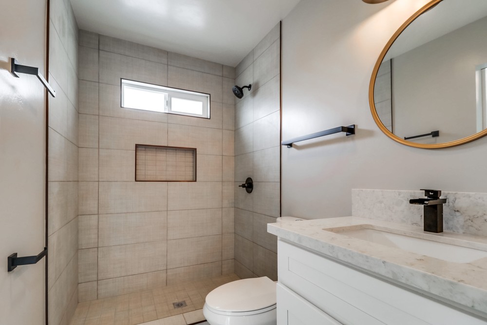 Virtual tour photo 25 of 44 for 4255 Feather Ave