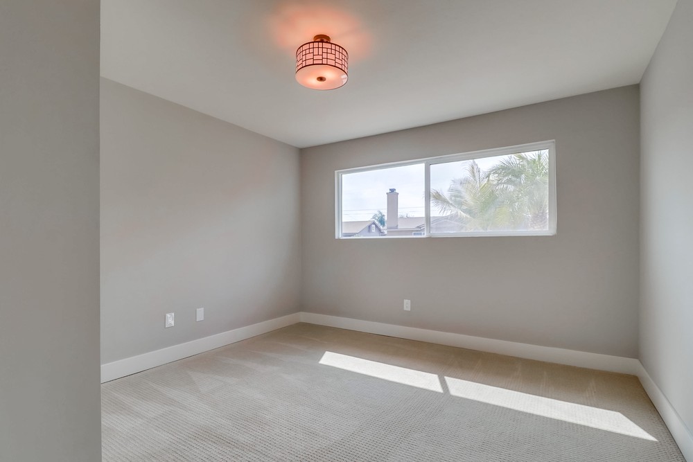 Virtual tour photo 27 of 44 for 4255 Feather Ave