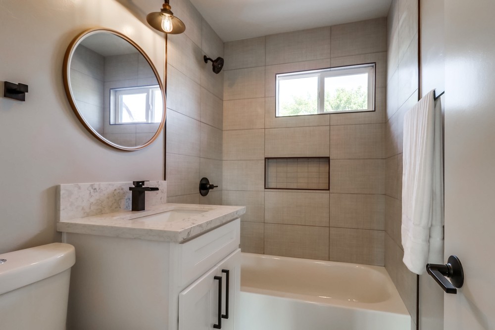 Virtual tour photo 32 of 44 for 4255 Feather Ave