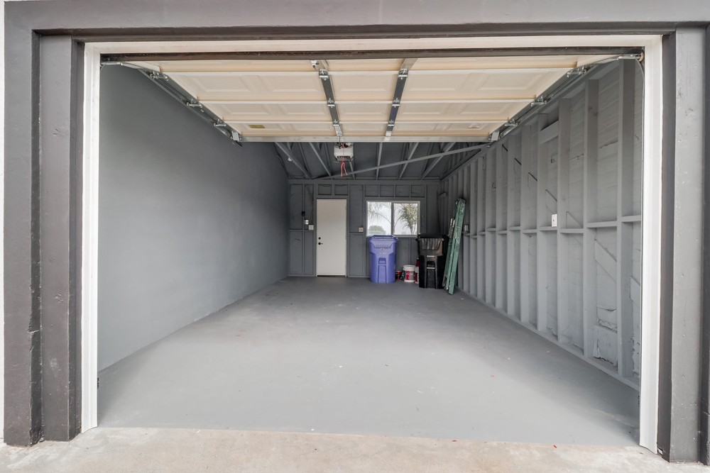 Virtual tour photo 34 of 44 for 4255 Feather Ave