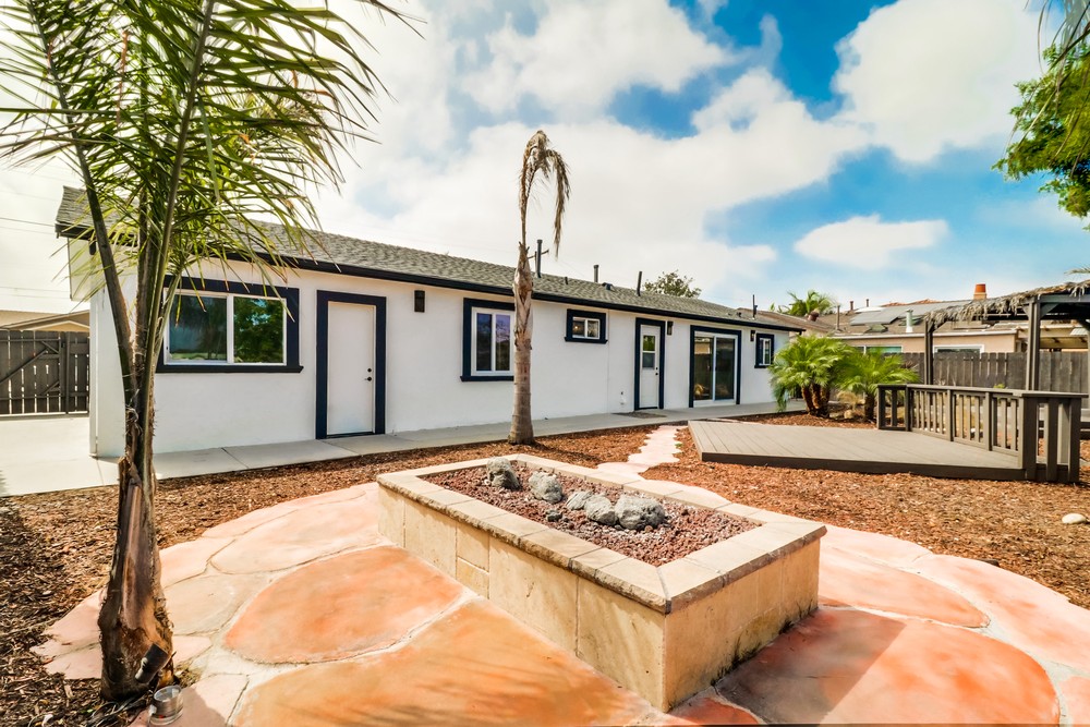 Virtual tour photo 40 of 44 for 4255 Feather Ave