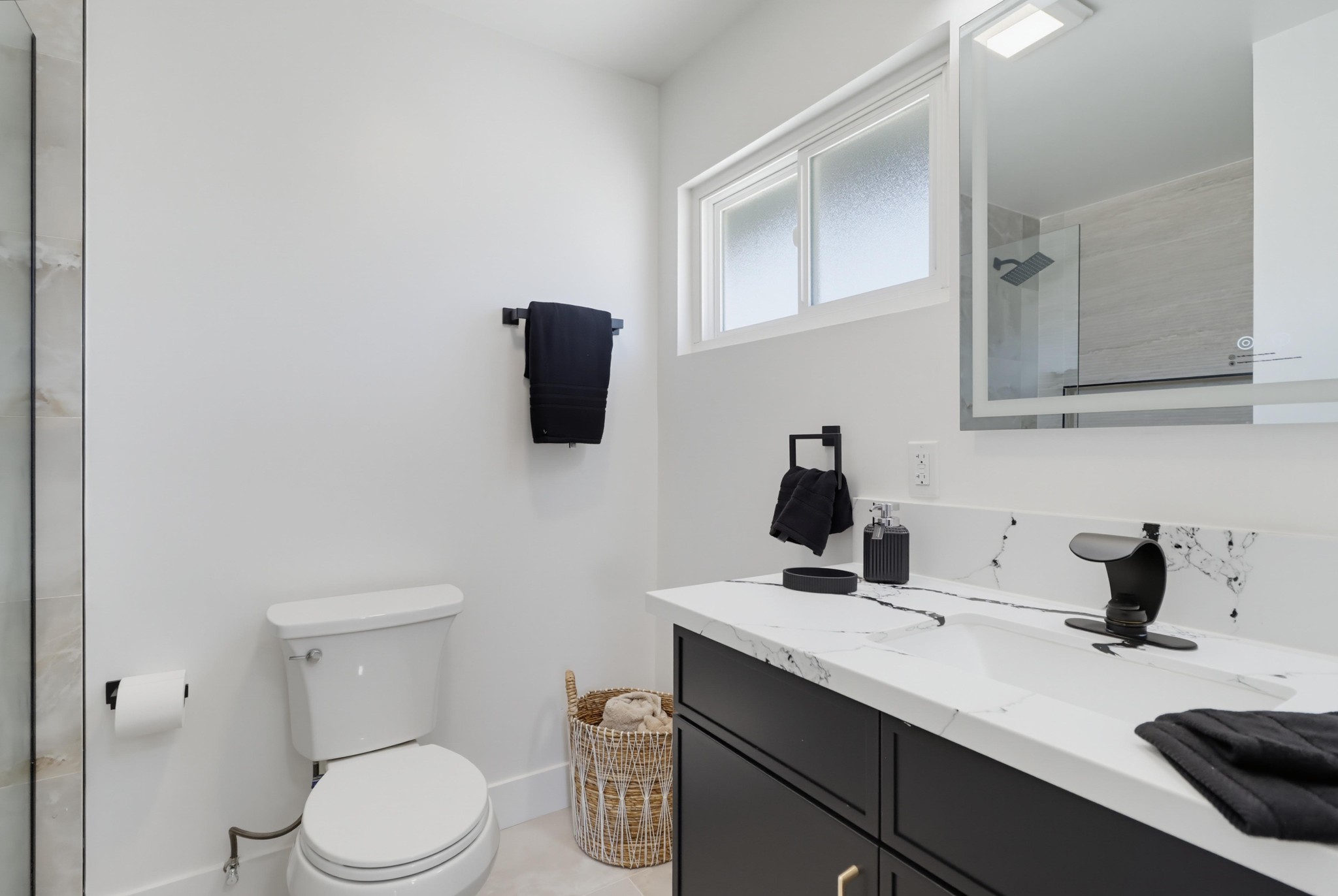 Virtual tour photo 48 of 62 for 4255 Lochlomond St