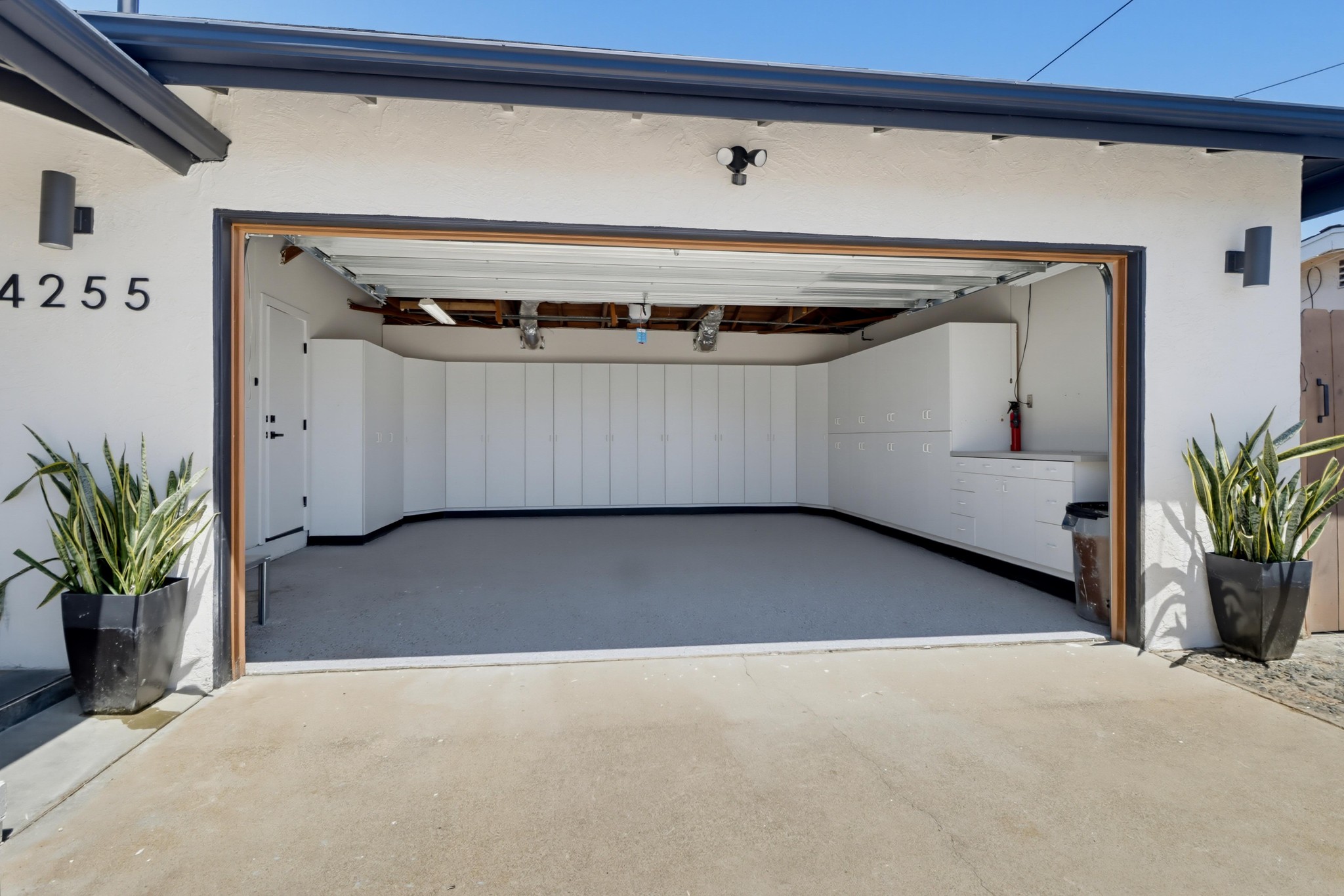 Virtual tour photo 60 of 62 for 4255 Lochlomond St