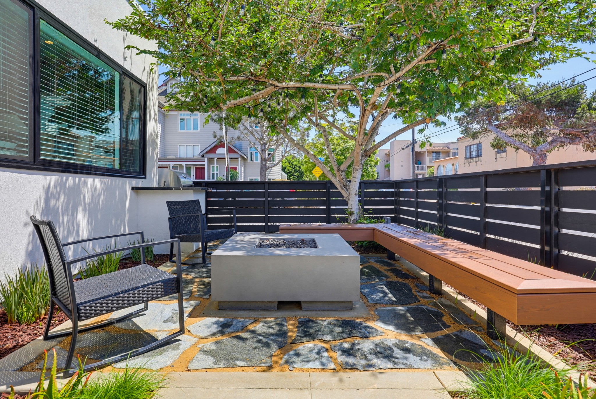 Virtual tour photo 11 of 40 for 426 Arbor Dr
