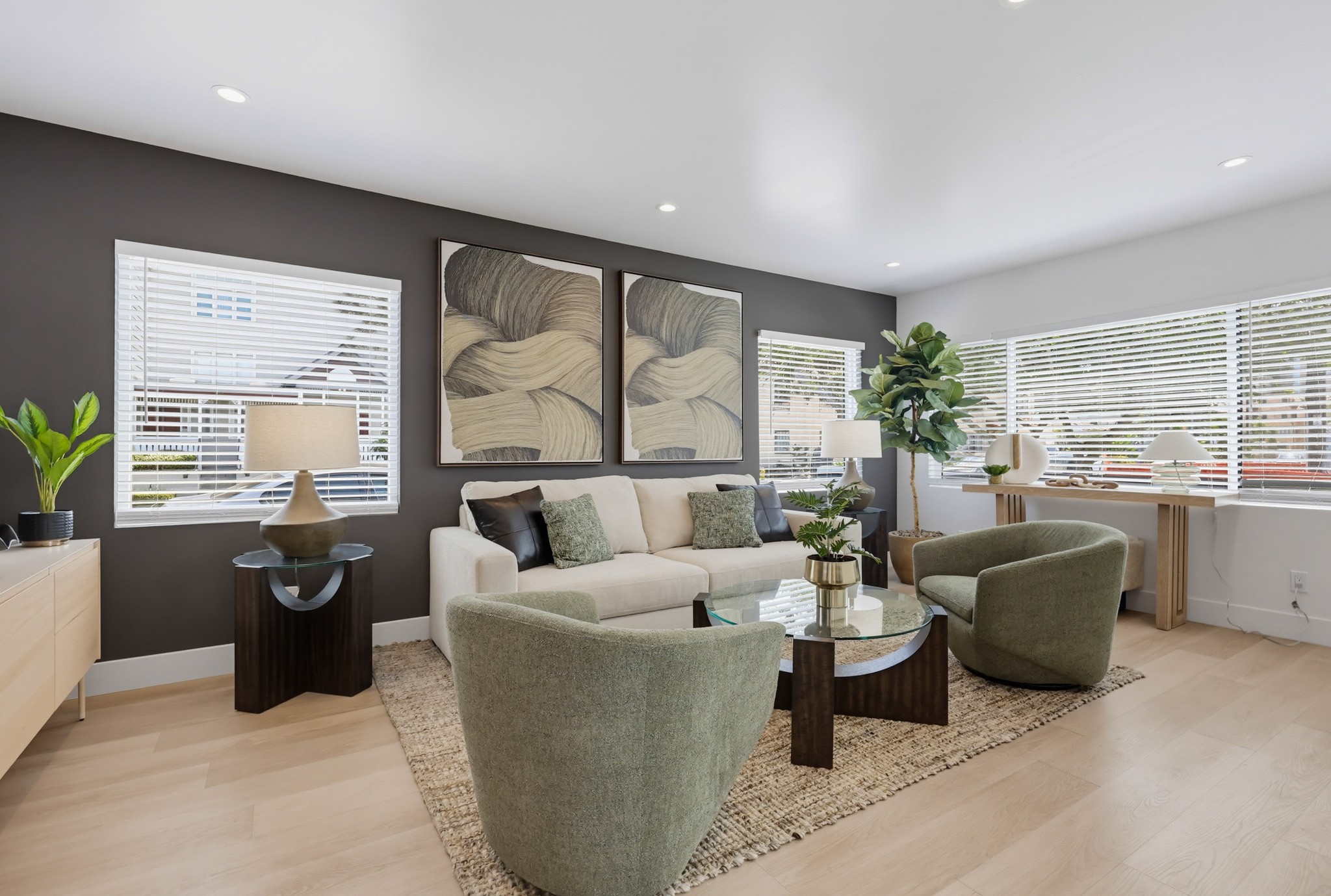 Virtual tour photo 15 of 40 for 426 Arbor Dr