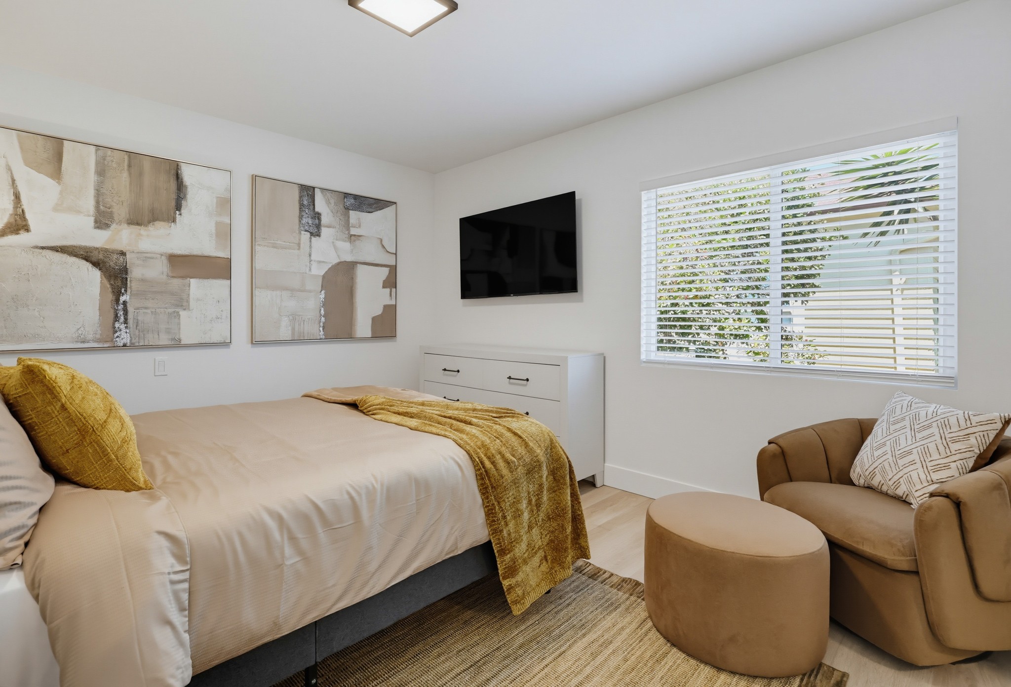 Virtual tour photo 30 of 40 for 426 Arbor Dr