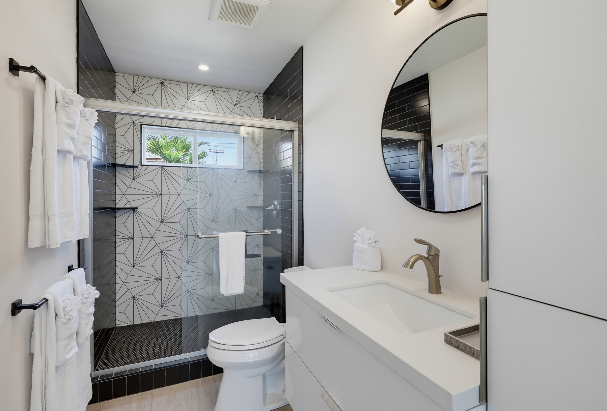Virtual tour photo 36 of 40 for 426 Arbor Dr