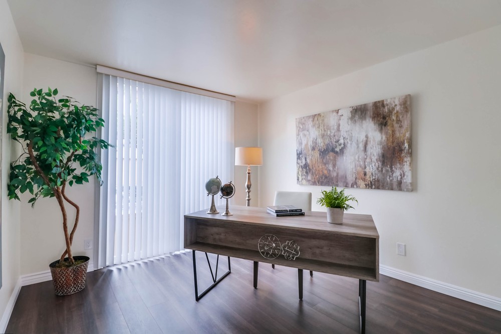 Virtual tour photo 25 of 39 for 4260 Sixth Ave