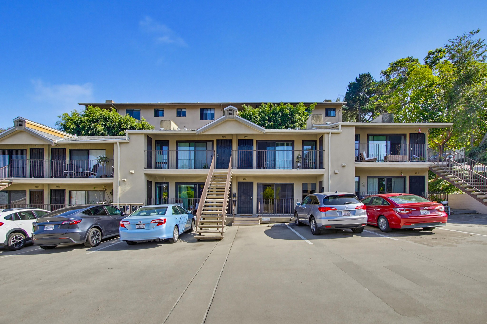Virtual tour photo 3 of 26 for 4261 Fifth Ave