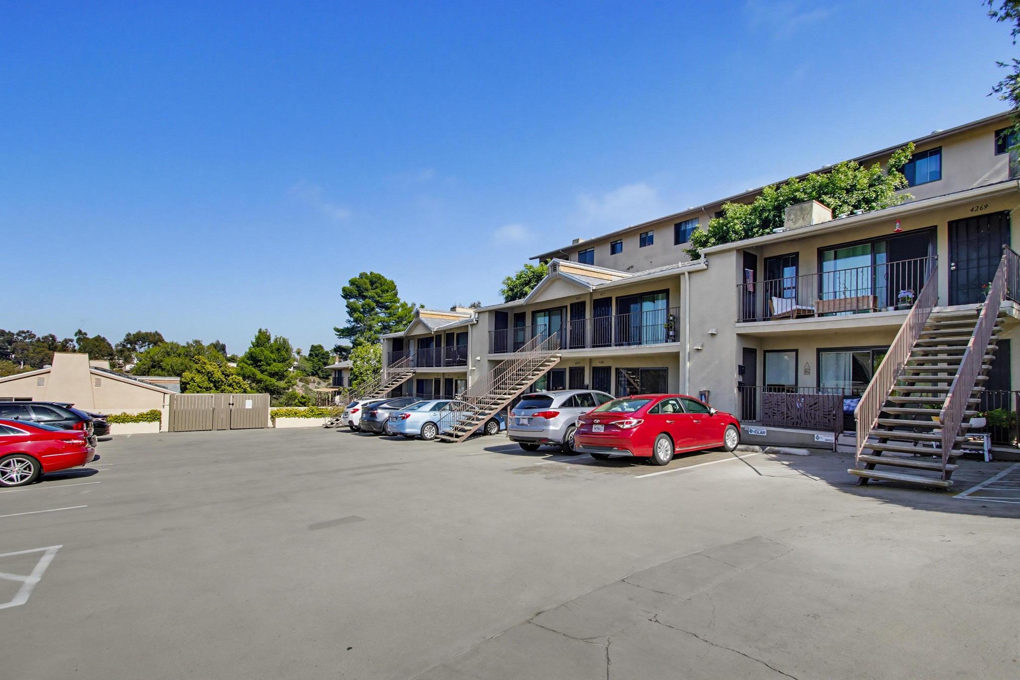 Virtual tour photo 4 of 26 for 4261 Fifth Ave
