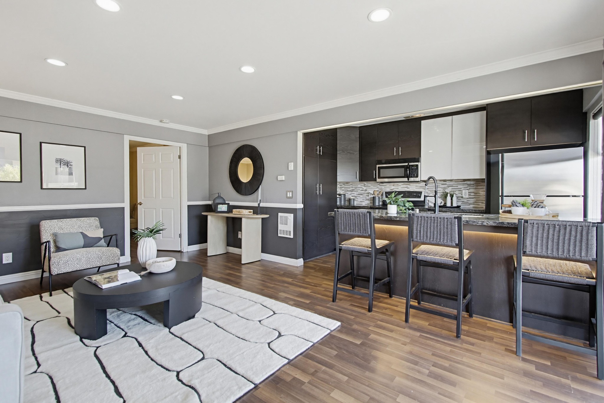 Virtual tour photo 8 of 26 for 4261 Fifth Ave