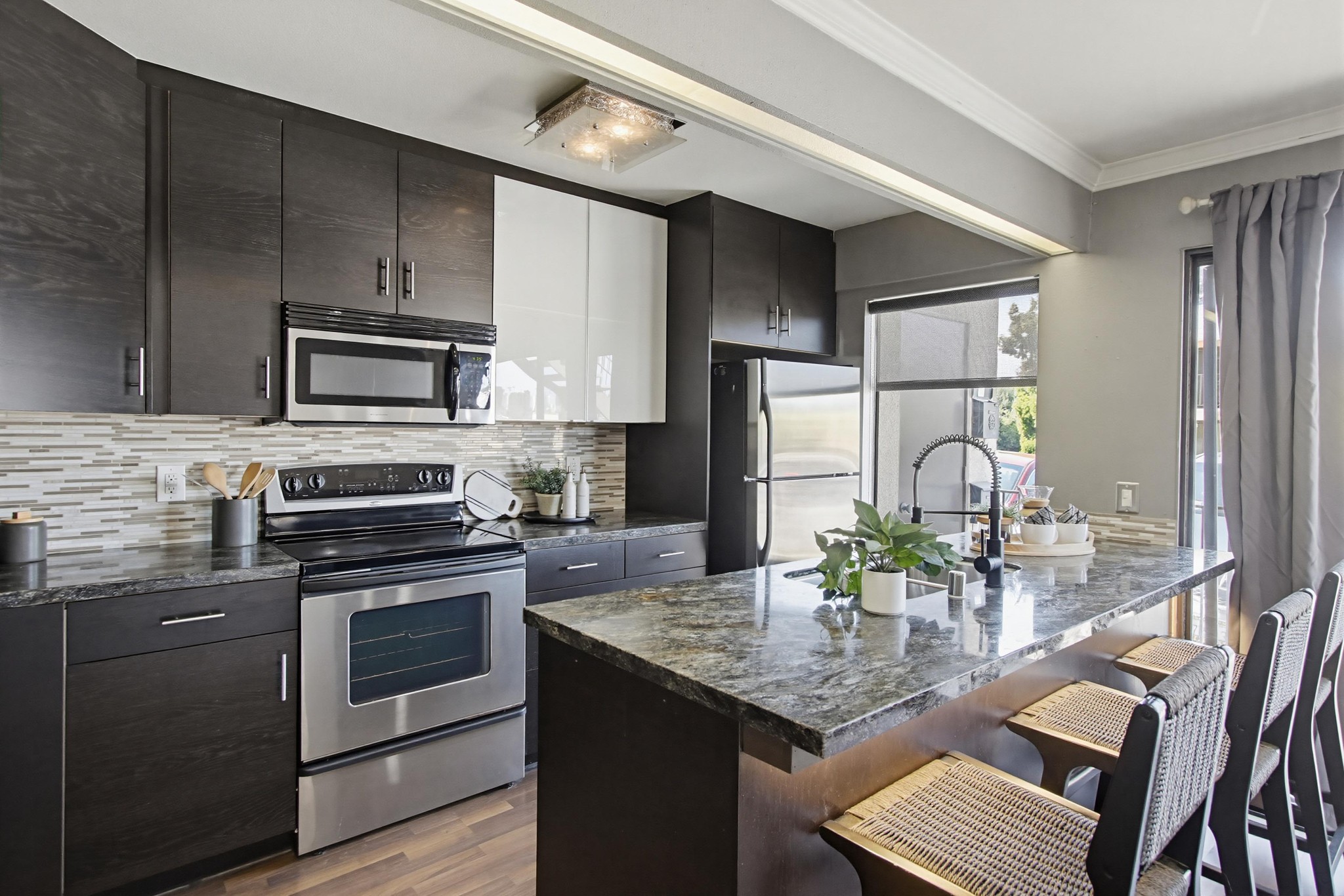 Virtual tour photo 12 of 26 for 4261 Fifth Ave