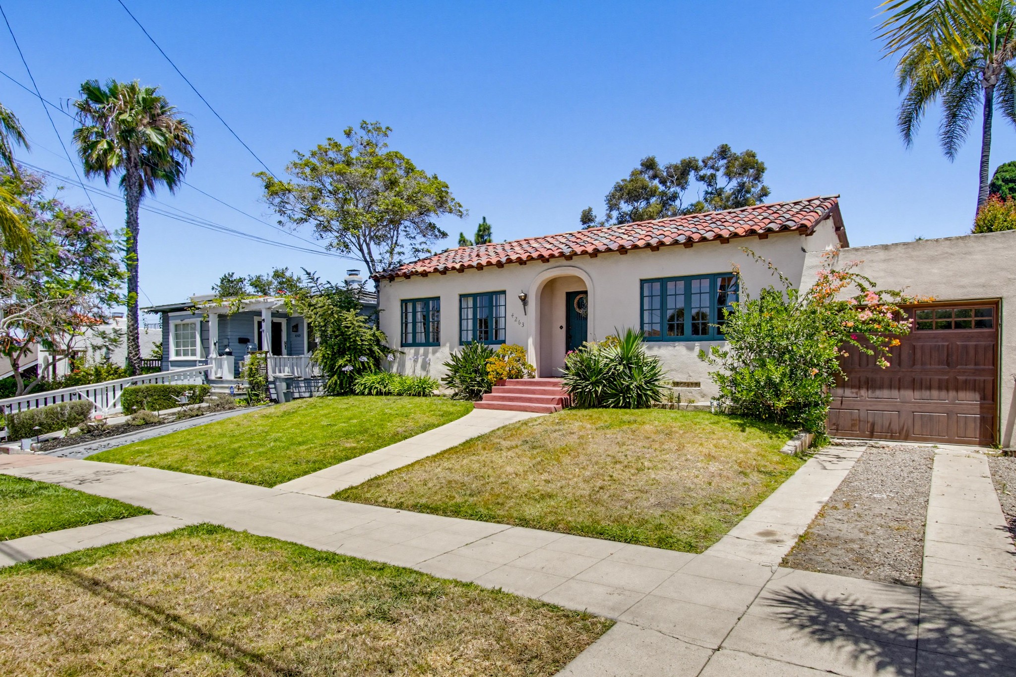 Virtual tour photo 4 of 60 for 4263 Hawk St