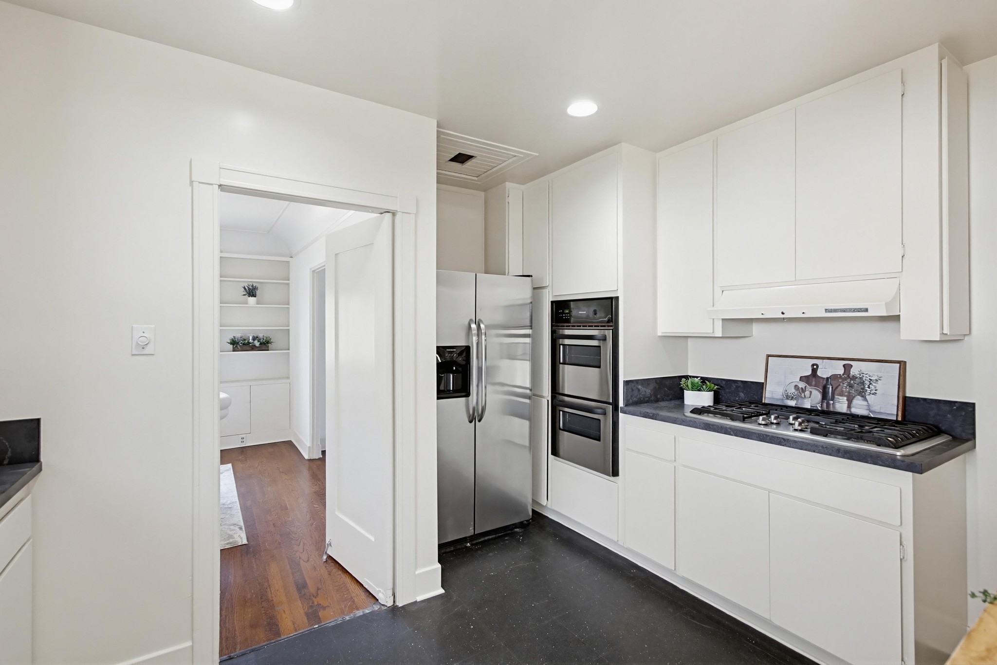 Virtual tour photo 19 of 60 for 4263 Hawk St