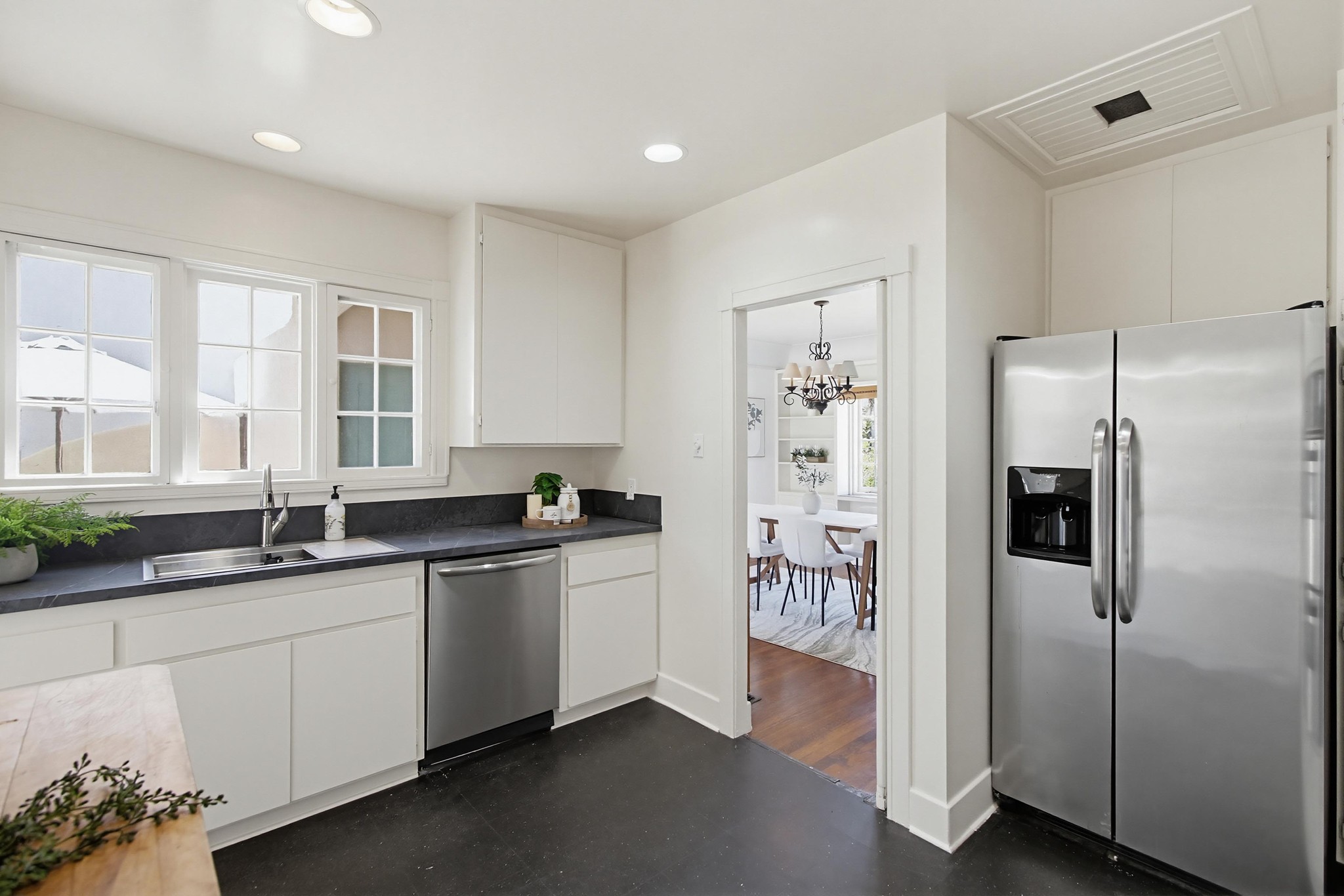 Virtual tour photo 20 of 60 for 4263 Hawk St