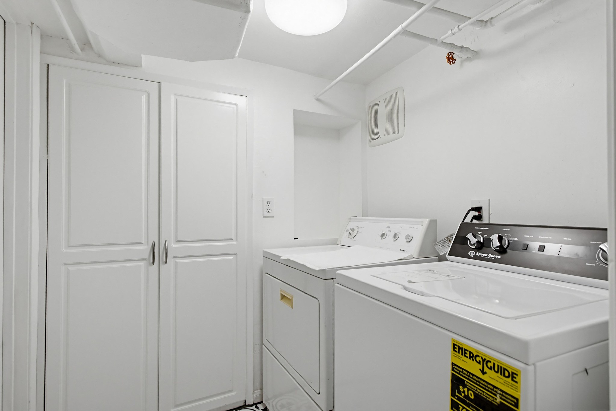 Virtual tour photo 44 of 60 for 4263 Hawk St