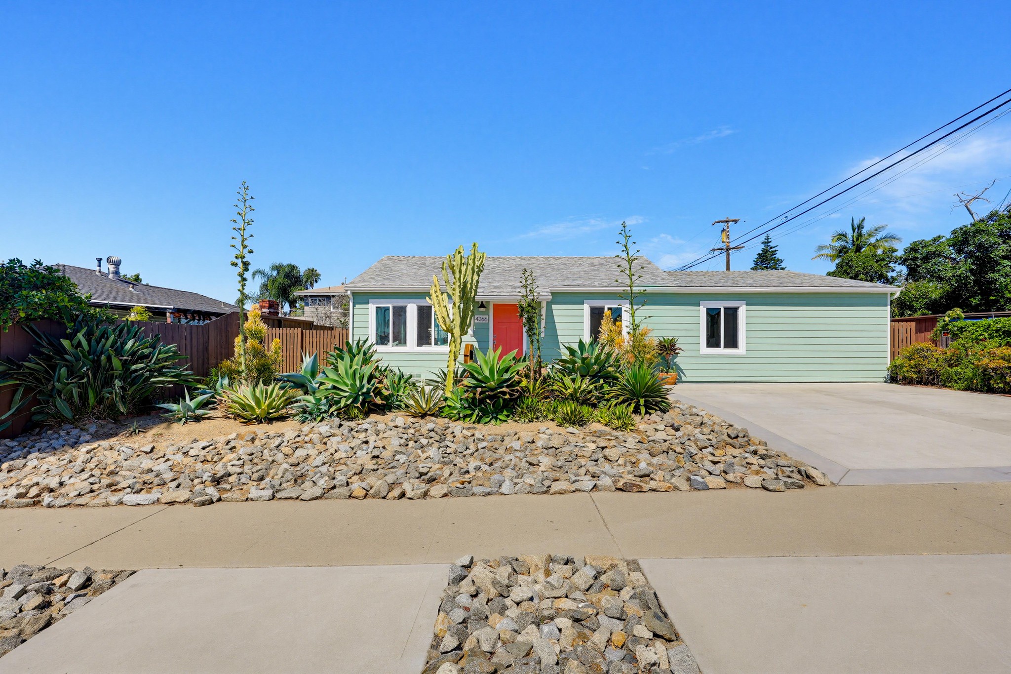Virtual tour photo 1 of 68 for 4266 Morrell St