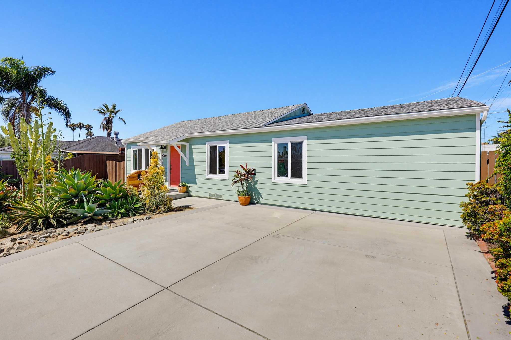 Virtual tour photo 6 of 68 for 4266 Morrell St