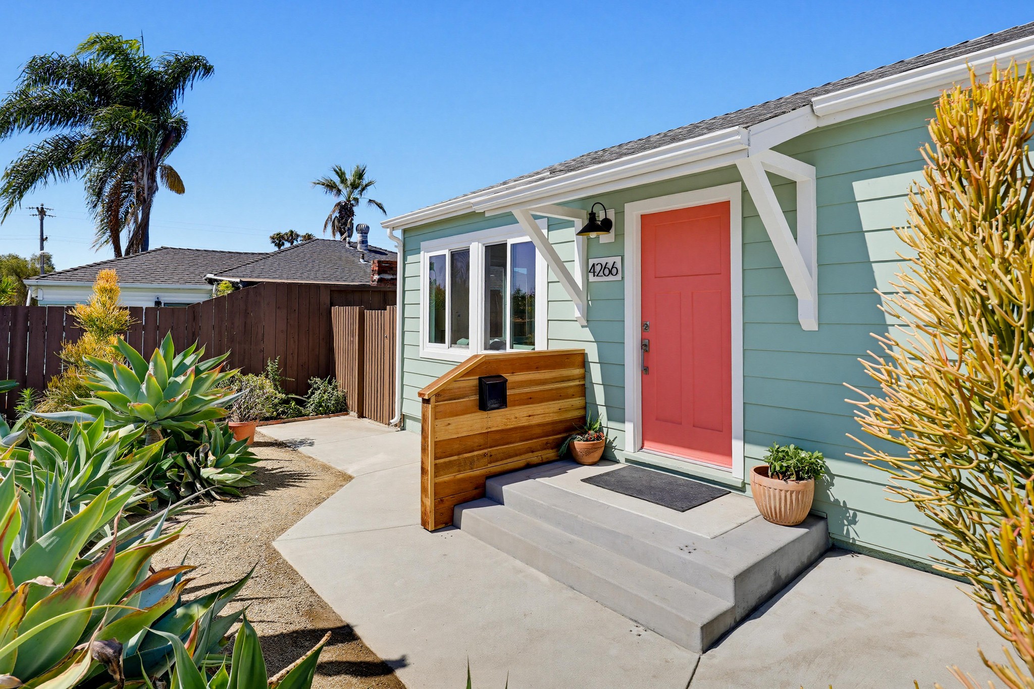 Virtual tour photo 8 of 68 for 4266 Morrell St