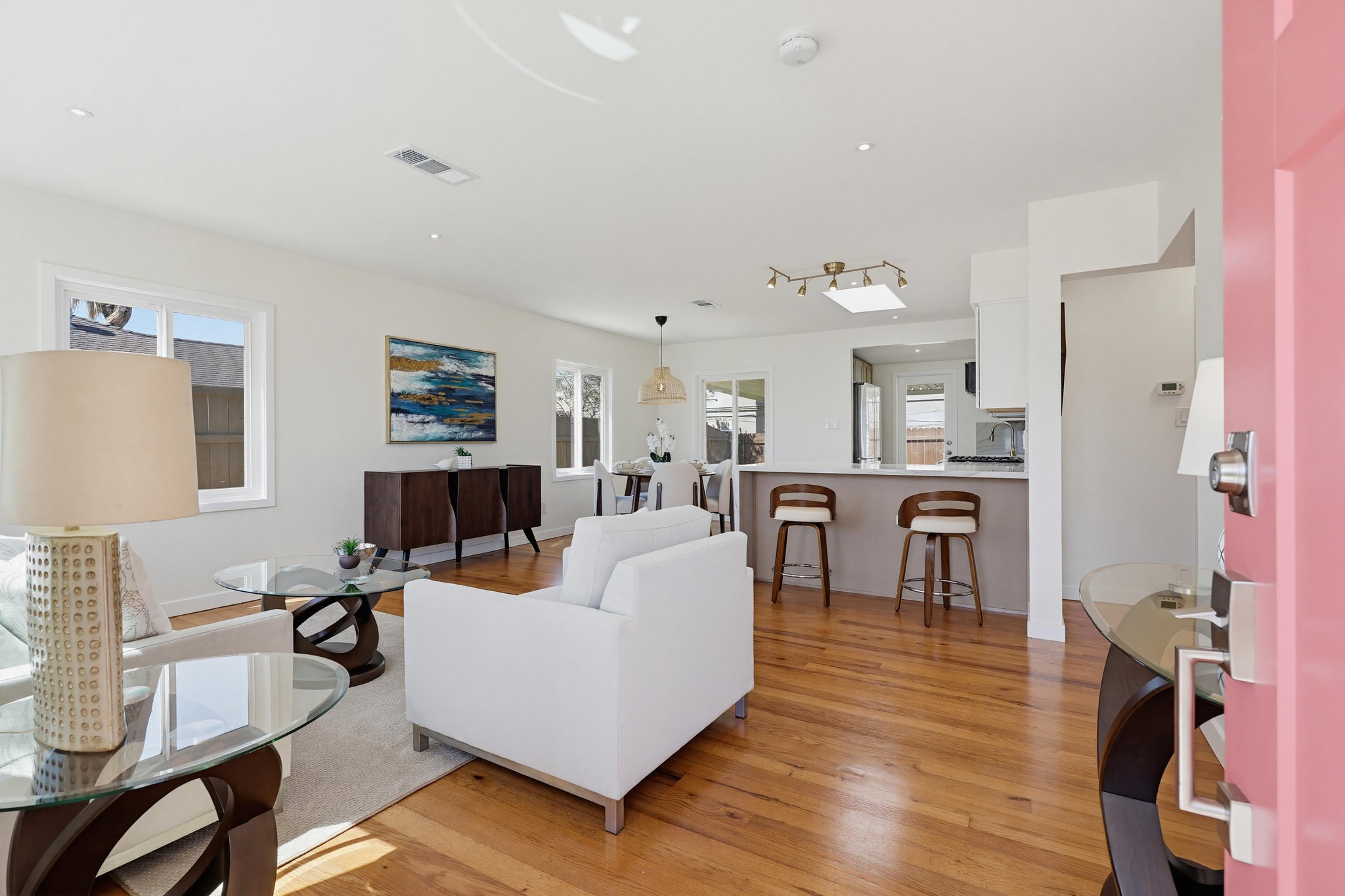 Virtual tour photo 10 of 68 for 4266 Morrell St