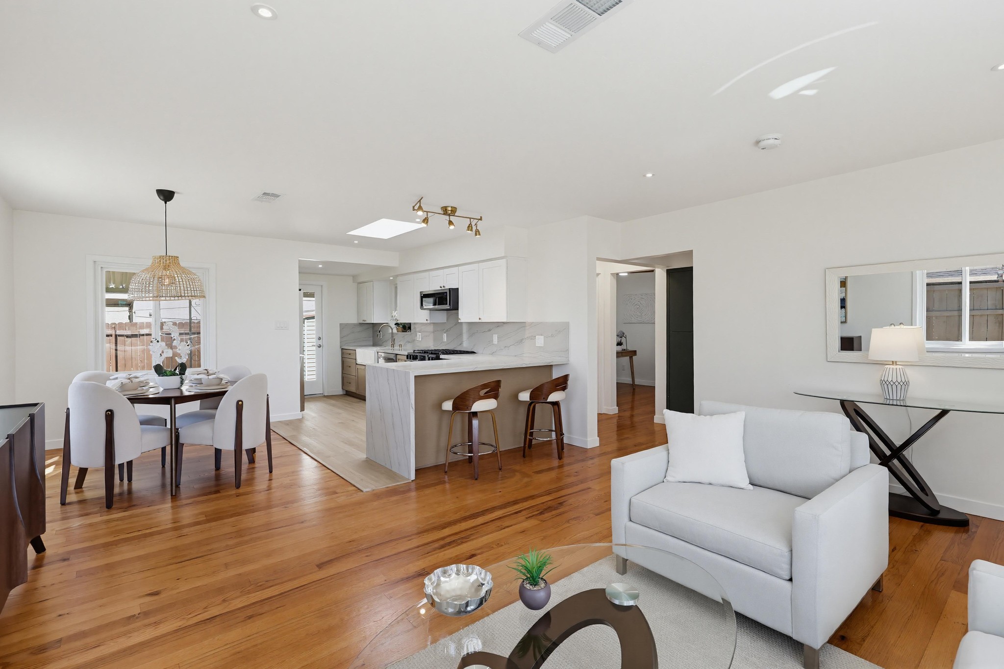 Virtual tour photo 12 of 68 for 4266 Morrell St