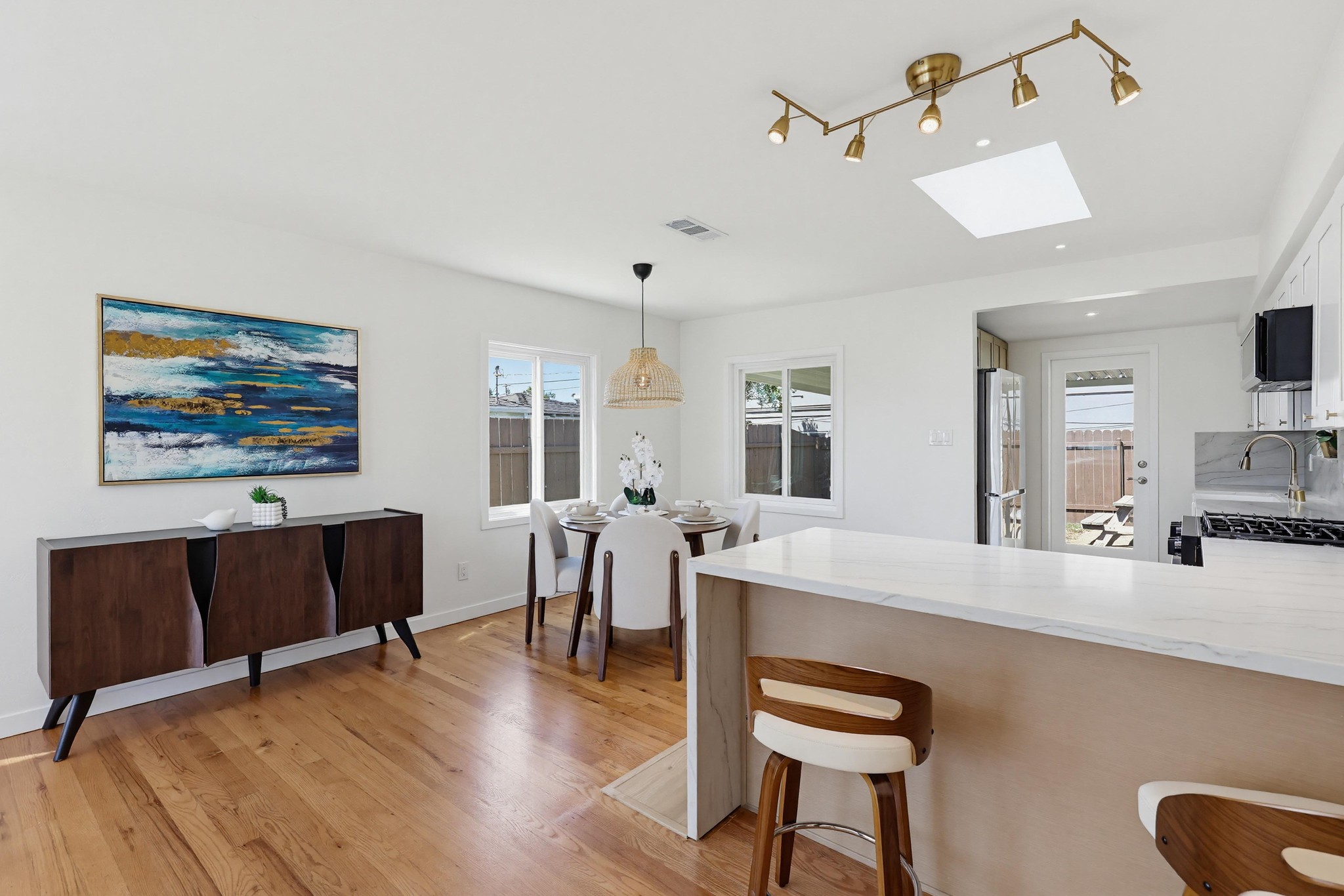 Virtual tour photo 16 of 68 for 4266 Morrell St