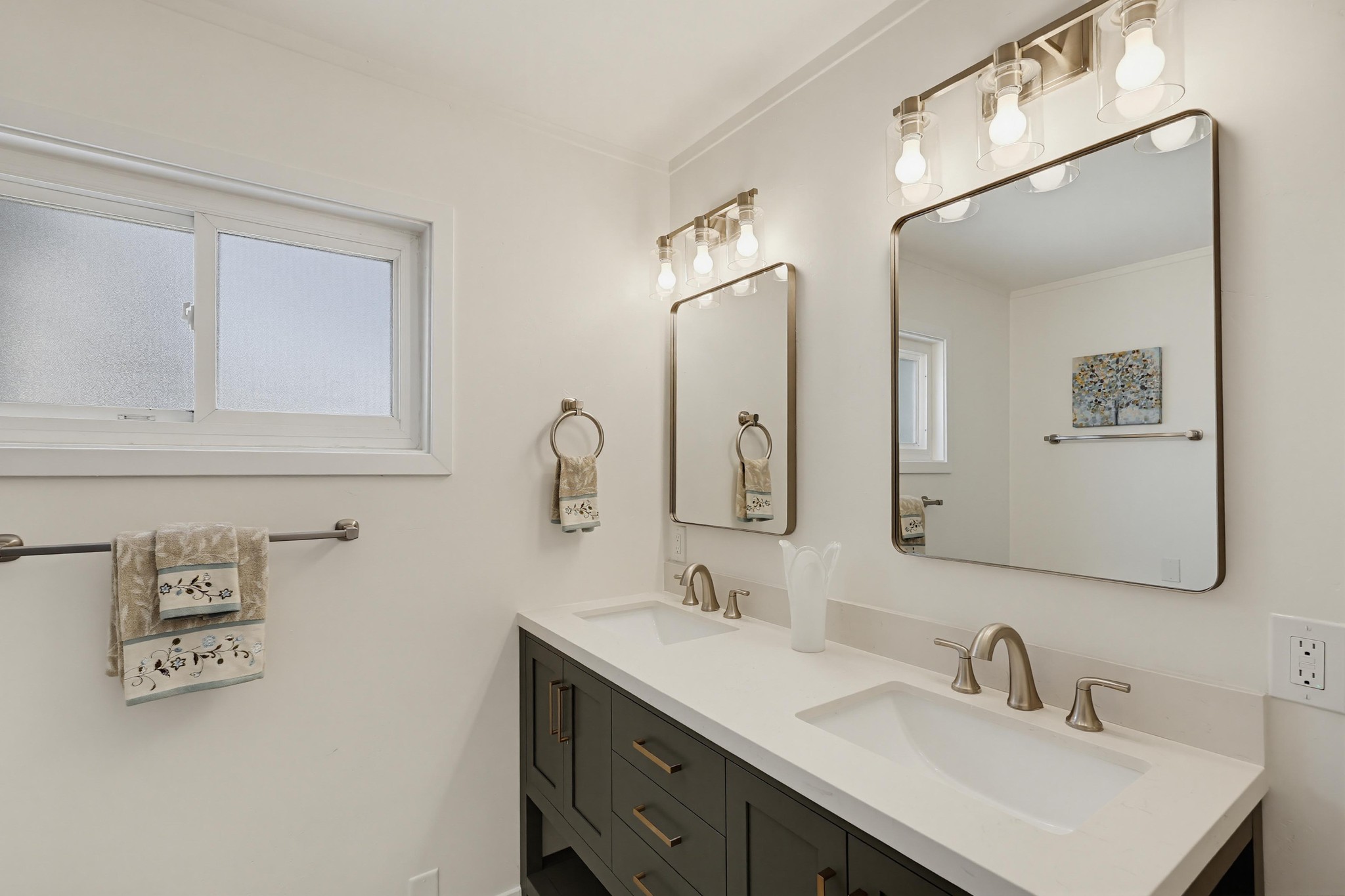 Virtual tour photo 40 of 68 for 4266 Morrell St