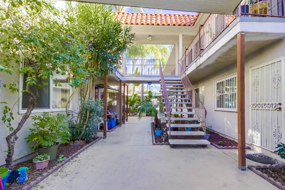 Virtual tour photo 9 of 31 for 4267 44th St