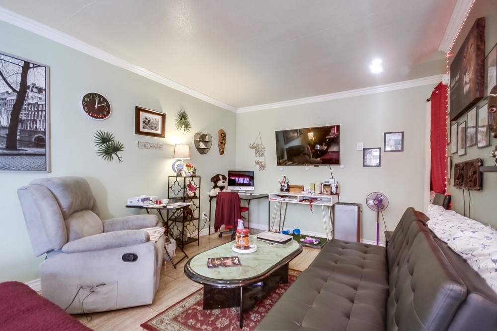 Virtual tour photo 10 of 31 for 4267 44th St