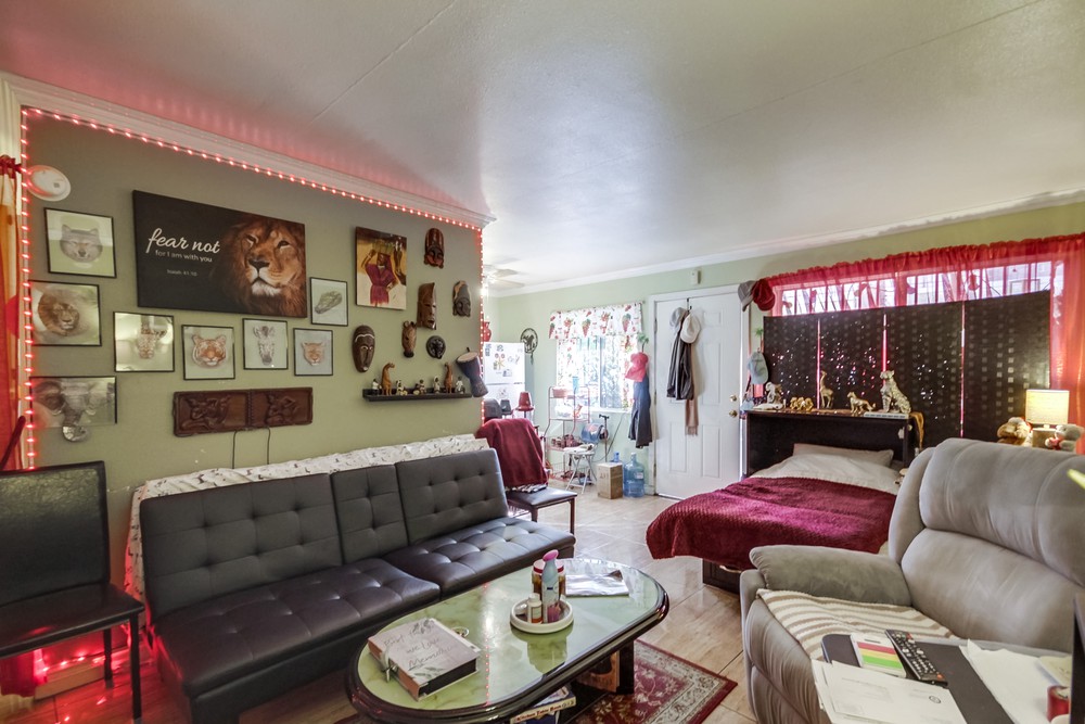 Virtual tour photo 16 of 31 for 4267 44th St