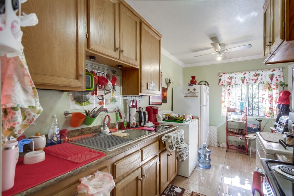 Virtual tour photo 25 of 31 for 4267 44th St