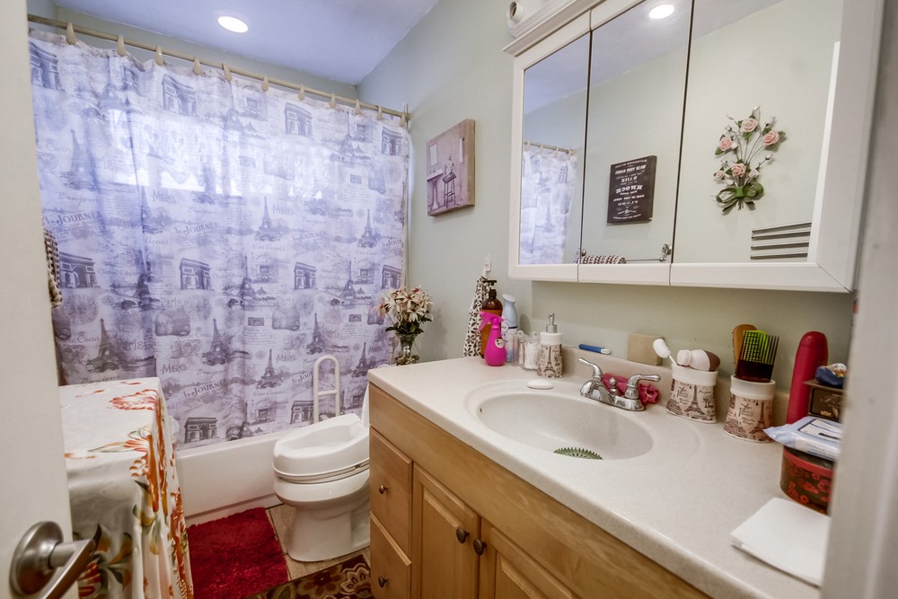 Virtual tour photo 29 of 31 for 4267 44th St