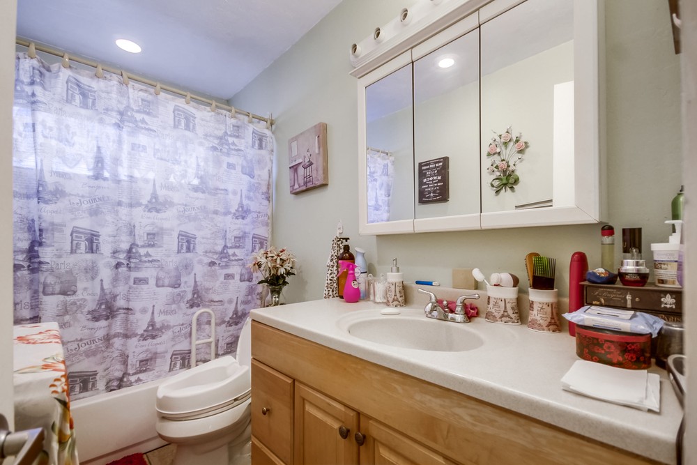 Virtual tour photo 30 of 31 for 4267 44th St