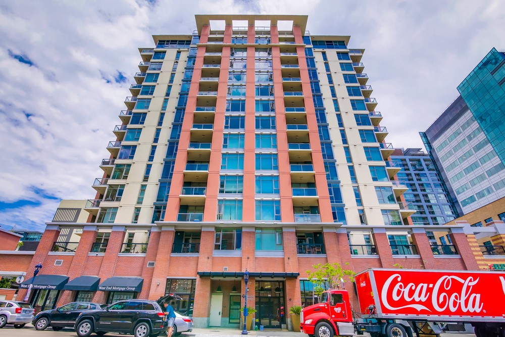 Virtual tour photo 1 of 49 for 427 9th Ave #608 San Diego