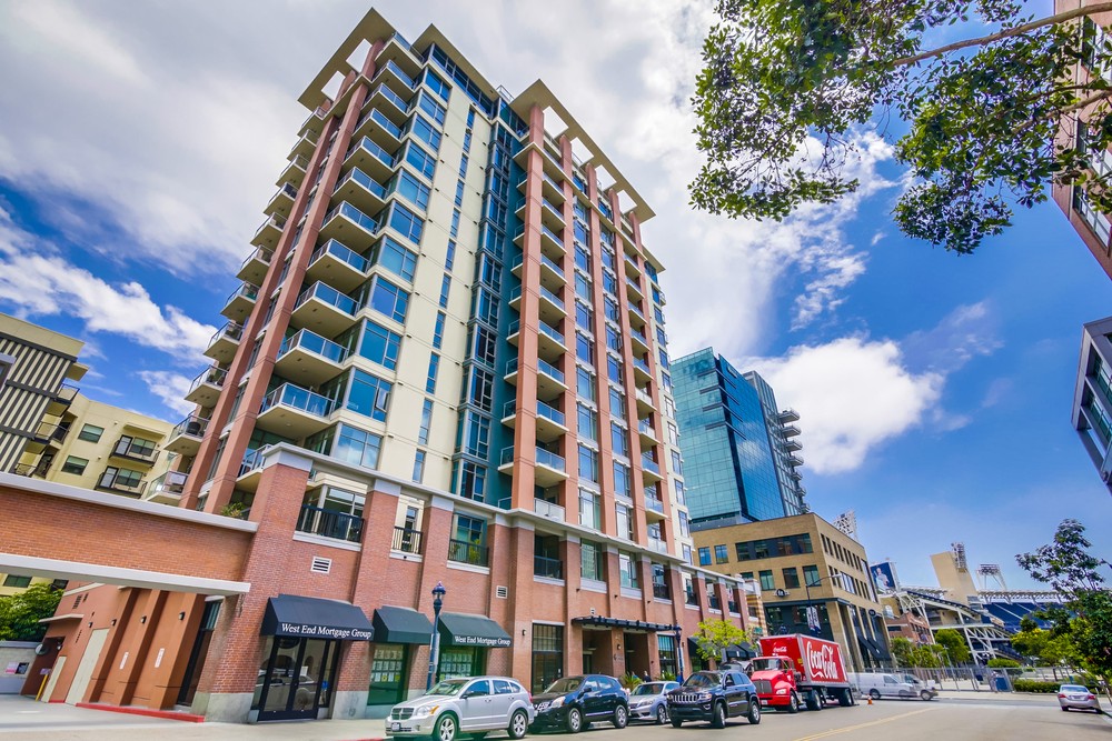 Virtual tour photo 4 of 49 for 427 9th Ave #608 San Diego