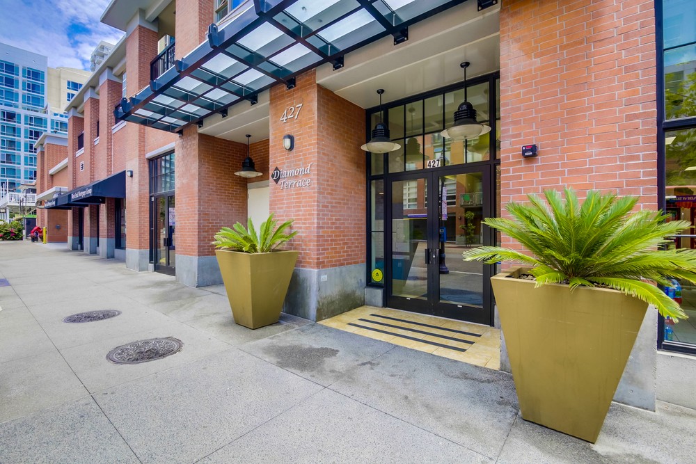 Virtual tour photo 6 of 49 for 427 9th Ave #608 San Diego