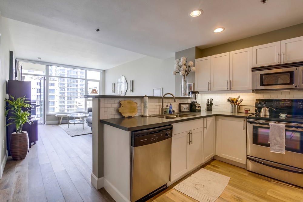 Virtual tour photo 11 of 49 for 427 9th Ave #608 San Diego