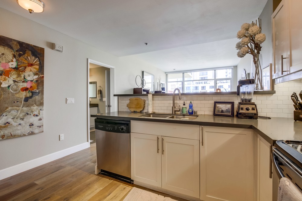 Virtual tour photo 16 of 49 for 427 9th Ave #608 San Diego