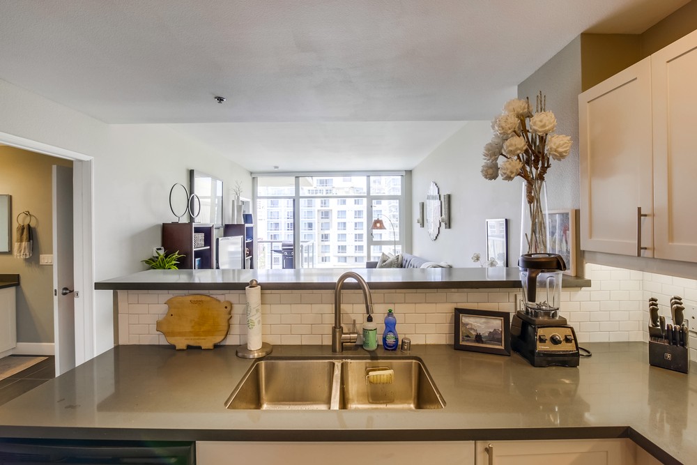 Virtual tour photo 17 of 49 for 427 9th Ave #608 San Diego
