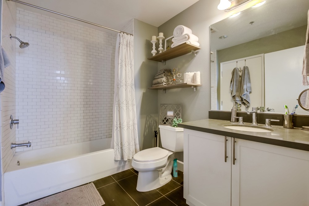 Virtual tour photo 31 of 49 for 427 9th Ave #608 San Diego