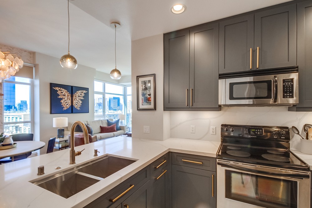 Virtual tour photo 13 of 62 for 427 Ninth Ave UNIT 1306