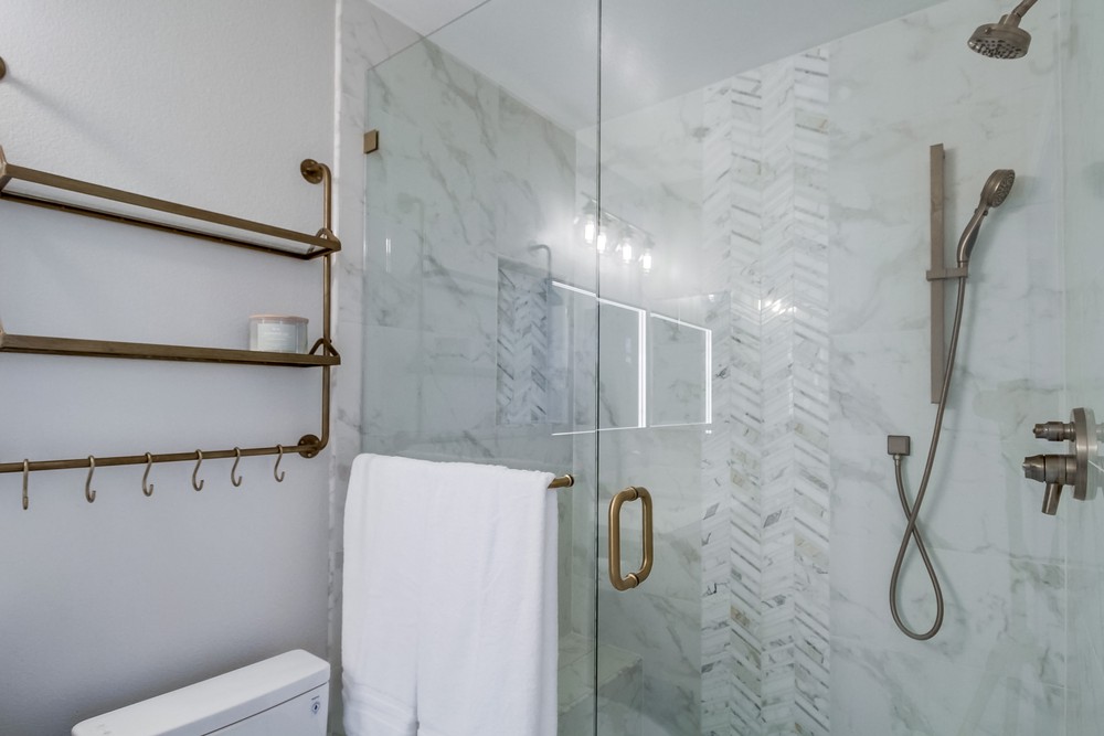 Virtual tour photo 39 of 62 for 427 Ninth Ave UNIT 1306