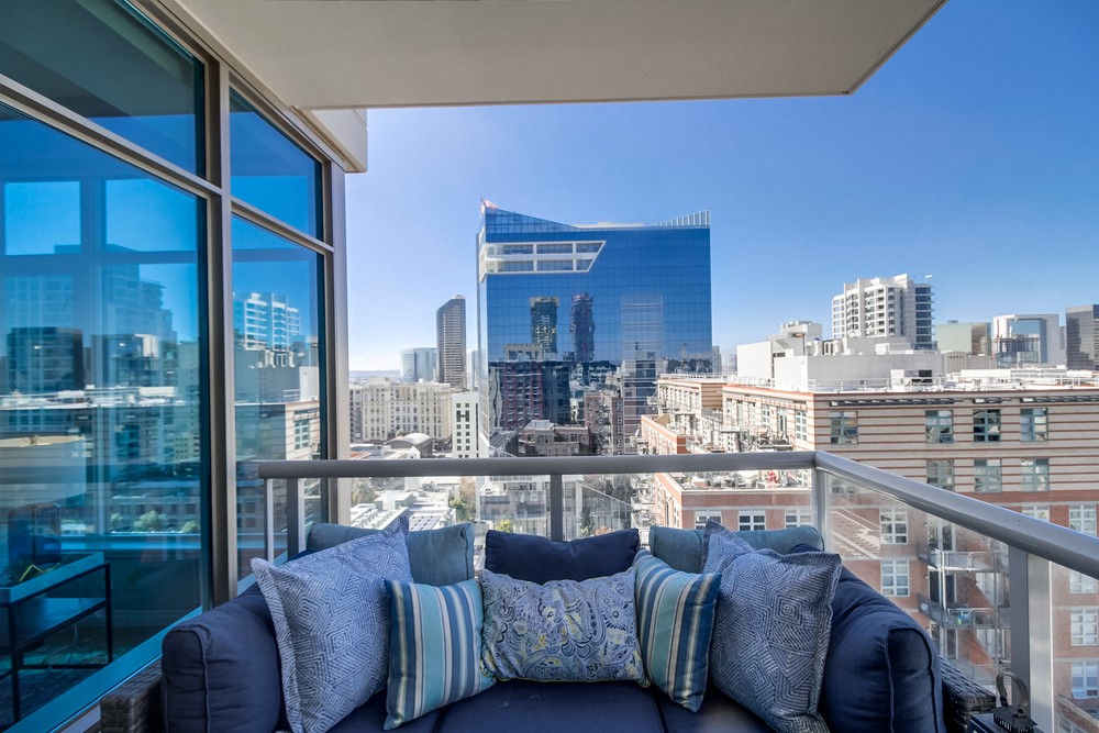 Virtual tour photo 41 of 62 for 427 Ninth Ave UNIT 1306