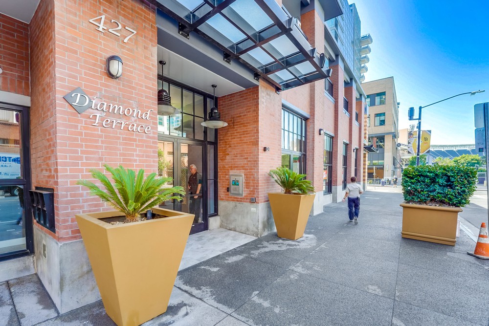 Virtual tour photo 5 of 42 for 427 Ninth Ave UNIT 501