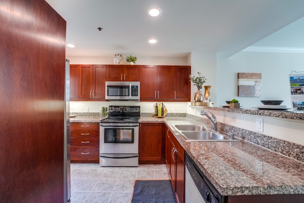 Virtual tour photo 10 of 42 for 427 Ninth Ave UNIT 501