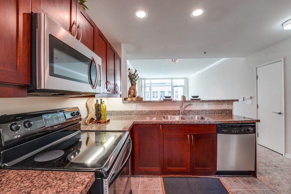 Virtual tour photo 15 of 42 for 427 Ninth Ave UNIT 501