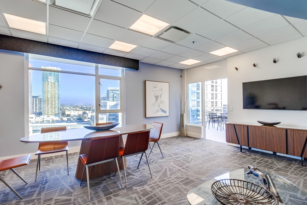 Virtual tour photo 37 of 53 for 427 Ninth Ave UNIT 507